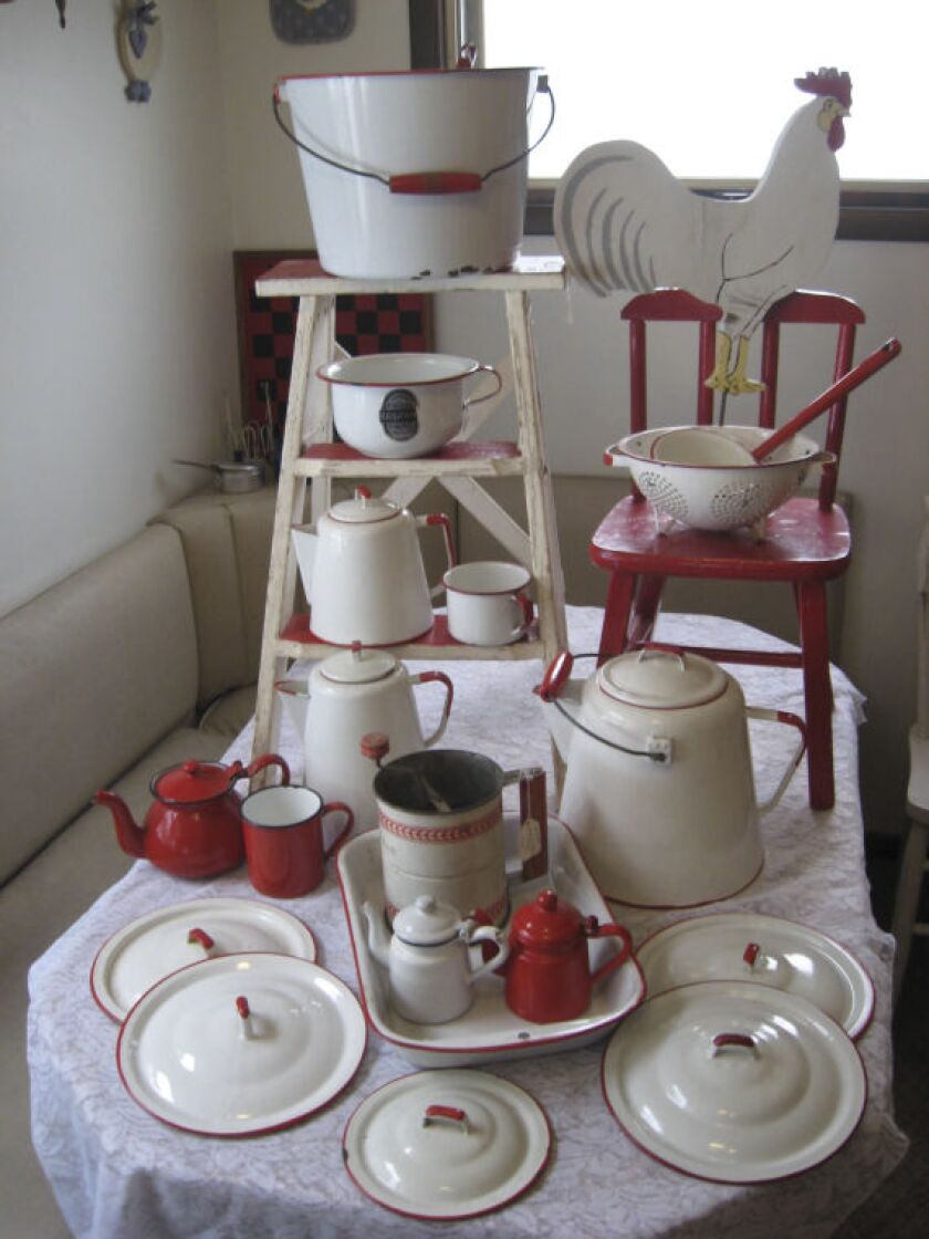 Red and White Enamelware March 2014 009.jpg