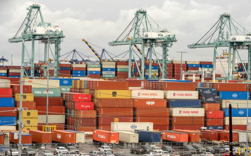 103021-mollette-shipping-containers-shutterstock.jpg