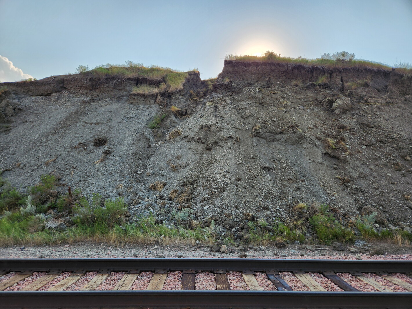 Survey underway to assess Fort Pierre landslide danger