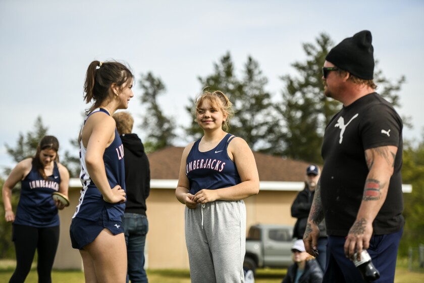 052425.s.bp.bhstrack - Paul Olson Girls Discus.jpg