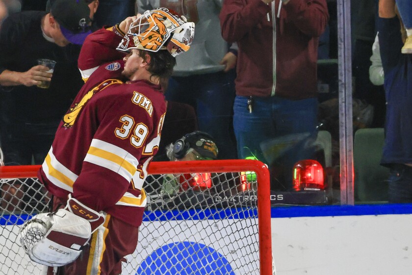 Minnesota Duluth plays Denver in regional final game in Loveland