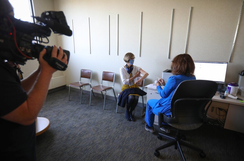 100520.N.RPB.flushots-6237.jpg