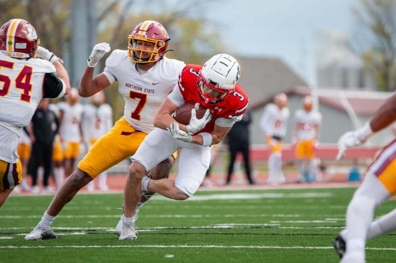 Northern State Edges Minnesota State Moorhead 14-13