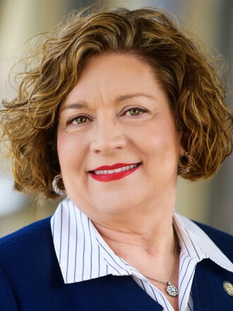 Carla Nelson