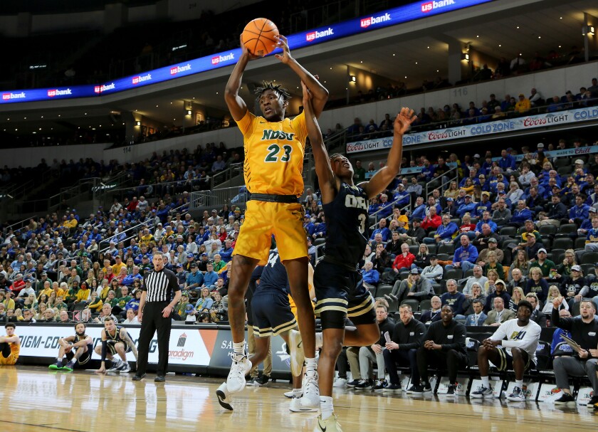 2022 Summit League Basketball TournamentHardenHayes.jpg