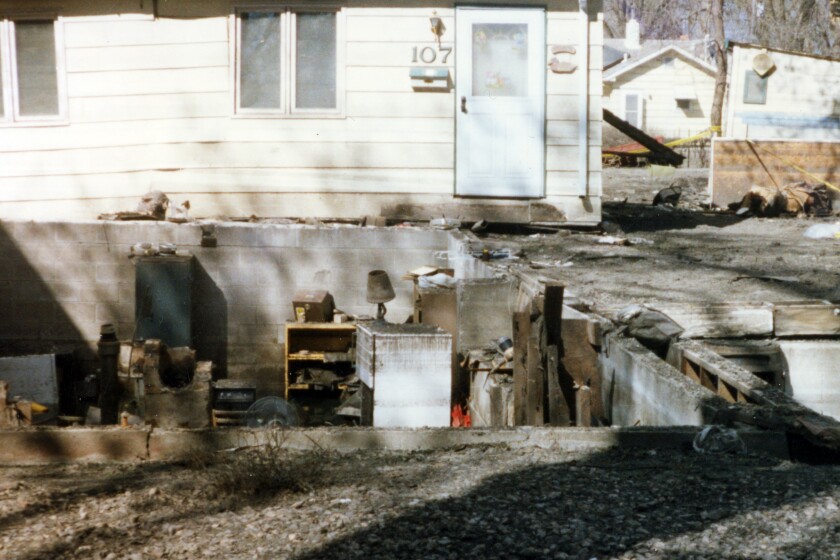 97Flood_Wahlstrand3.jpg
