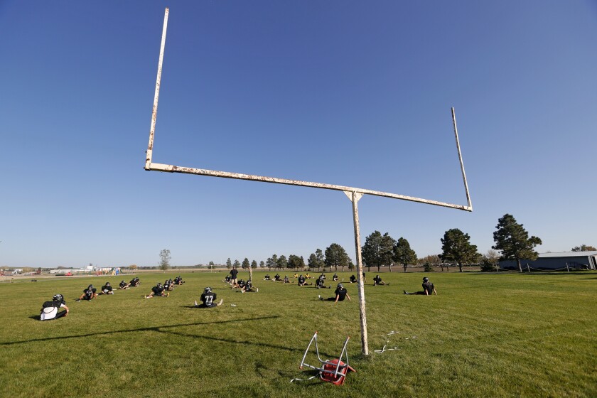 100821.s.ff.loboesfootball.02.jpg