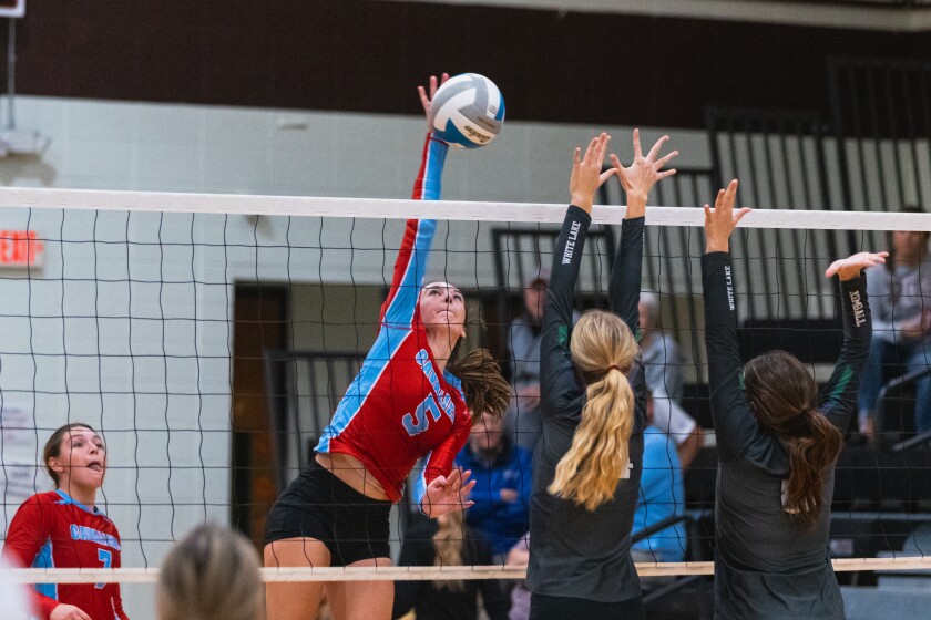 11-1-22PrepVolleyballBonHommevsKWL-19.jpg
