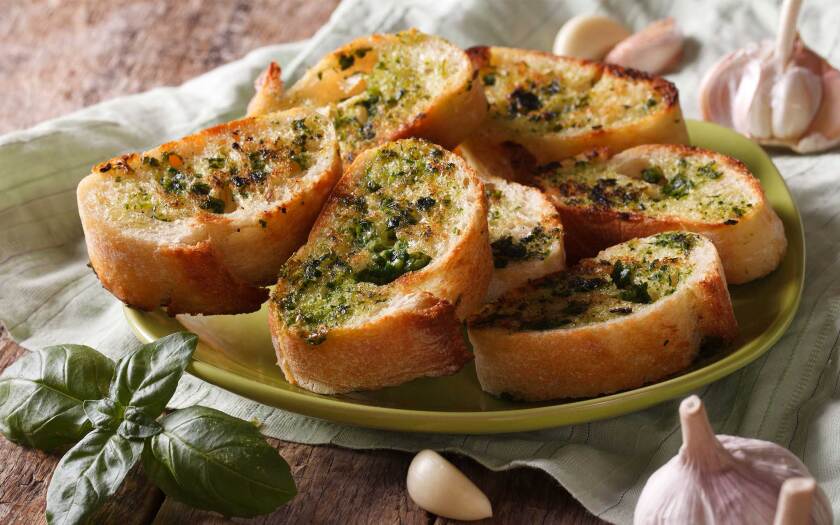 102521-basil-garlic-toast-shutterstock.jpg