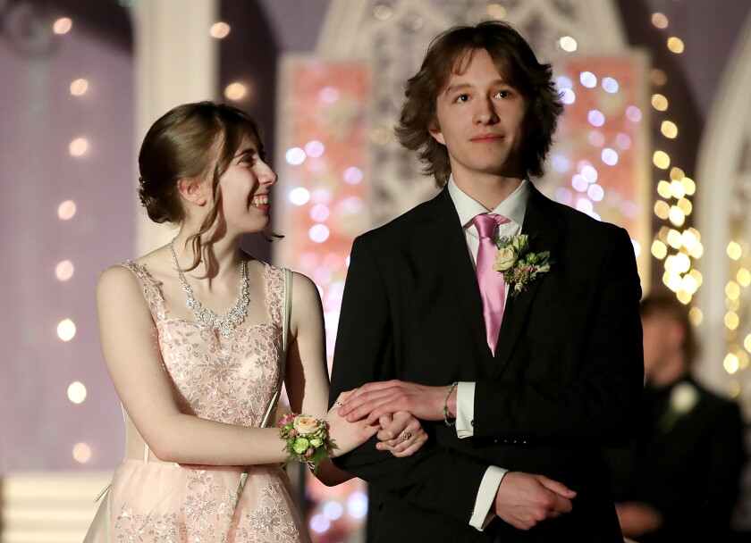 Prom Forum Photos: Superior High School celebrates prom - Superior Telegram | News ...