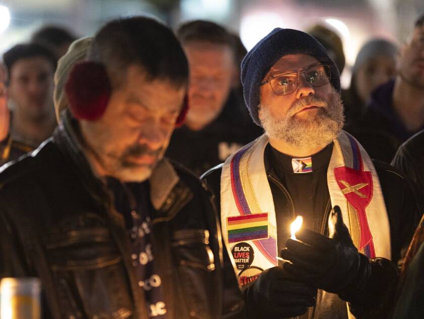 28e386-20221123-vigil103-2000.jpg