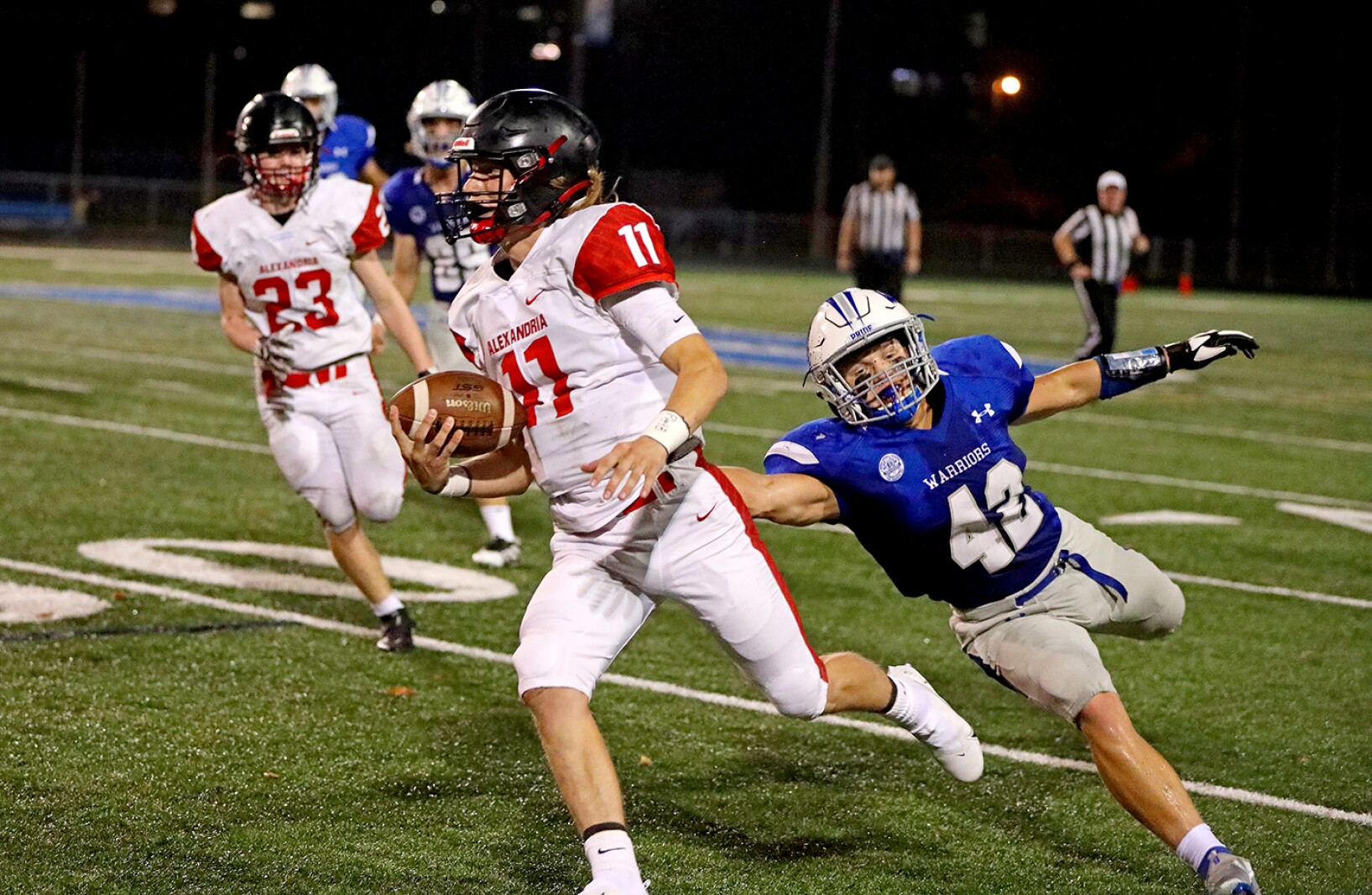 Brainerd Football vs Alexandria (1).jpg