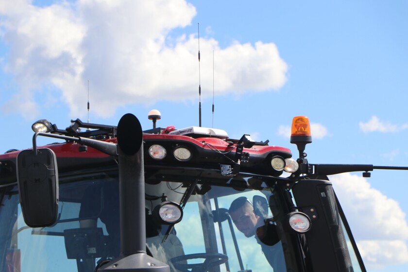 091421.AG.BigIronAutonomousGrainCart05.jpg