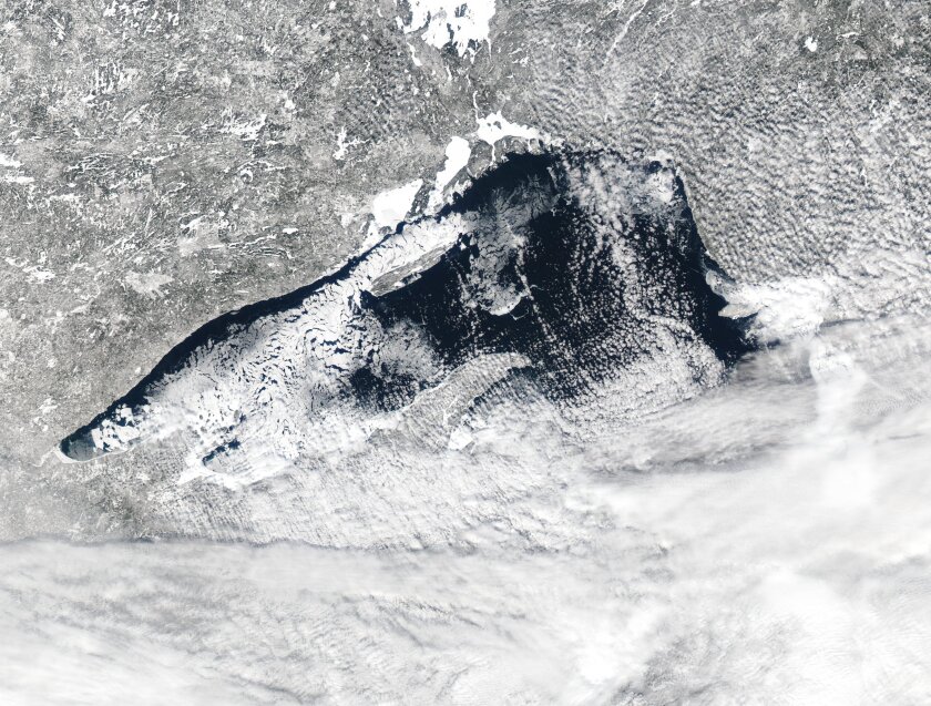 Lake Superior satellite photo