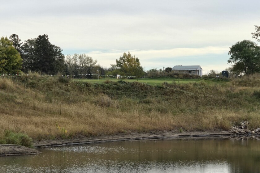 10-6-25LittleDarlingPar3 No. 9 hole and clubhouse.jpg