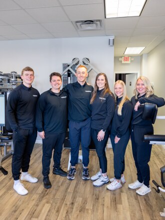Studio Studio v Brainerd je ve vlastnictví Emily Fairbanks a Tom Fairbanks a nabízí čtyři další zaměstnance, z nichž všichni jsou profesionálové s vysokoškolským titulem.