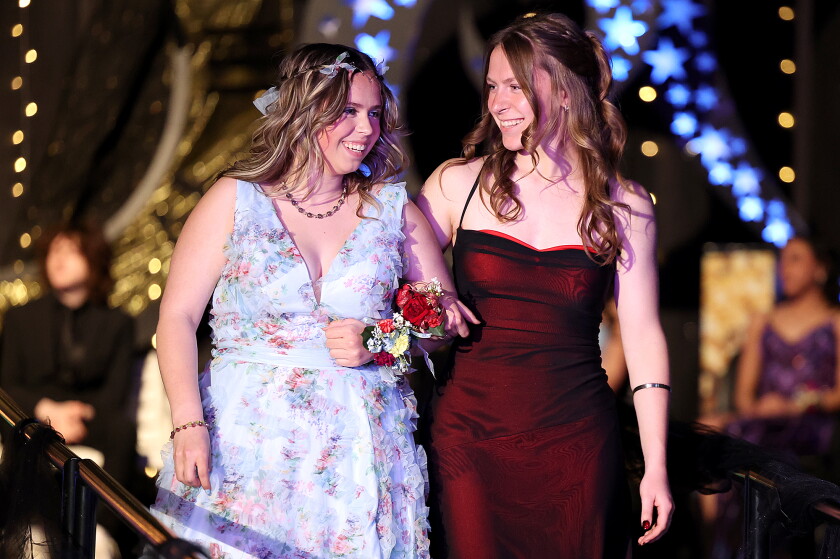 Prom Forum Photos: Memories made at Superior prom - Superior Telegram | News ...