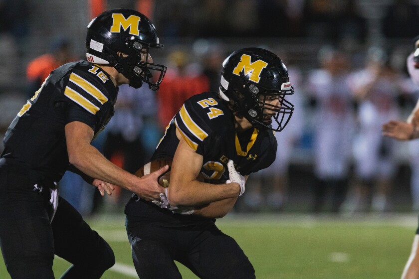 10-14-22PrepFootballHuronvsMHS-26.jpg