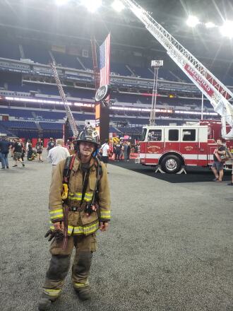 N.DP.STAIRCLIMB2.jpg