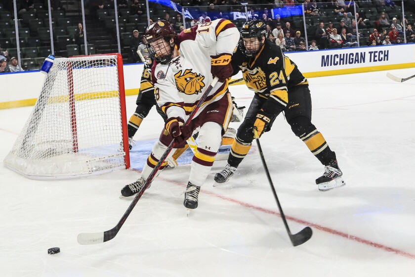 Minnesota Duluth play Michigan Tech in the regional semifinals at Loveland