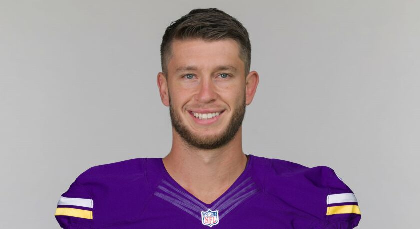 vikings-mugs-greg-joseph.jpeg