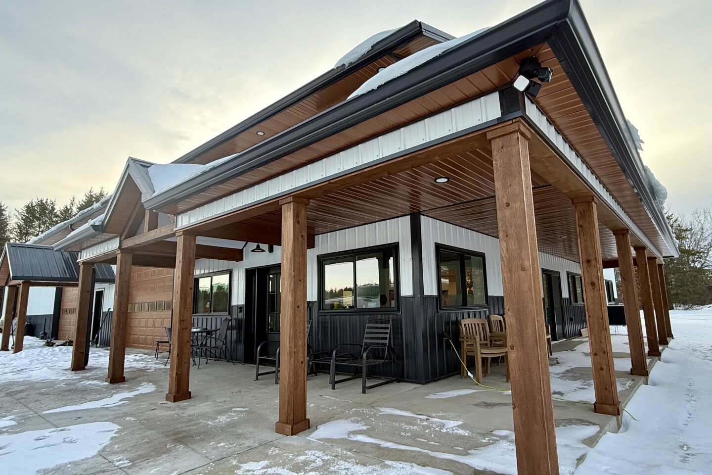 Exterior of A2Z Home Solutions ABC Seamless on a January day
