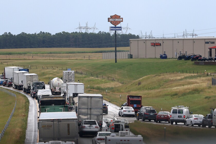 i94 traffic accident backed up 081822.jpg