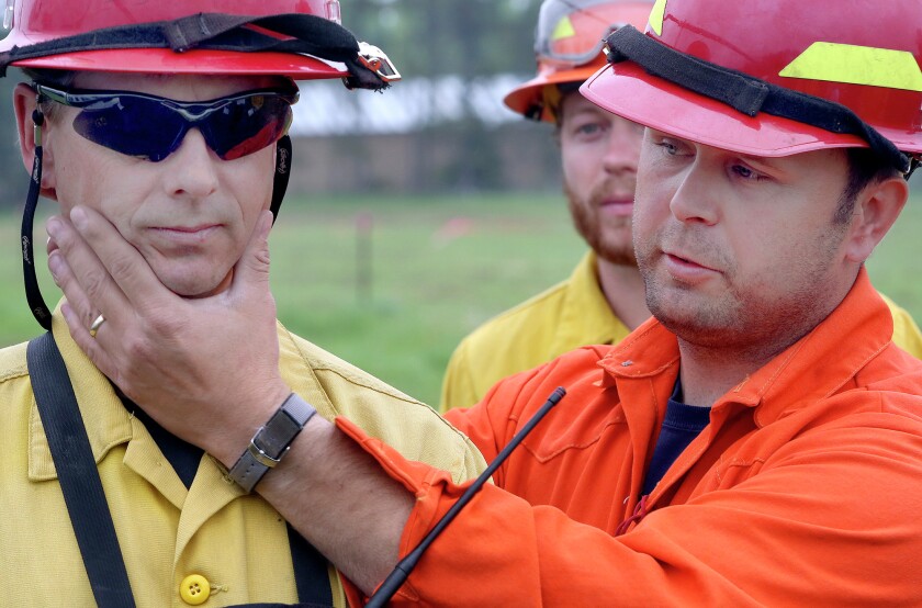 Firefighters-in-training learn to battle wildland blazes - Duluth News ...