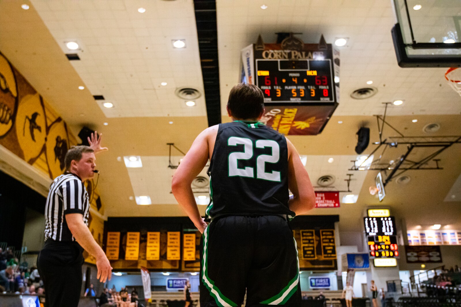 12-28-22HoopCityClassicEthanvsMCM-63.jpg