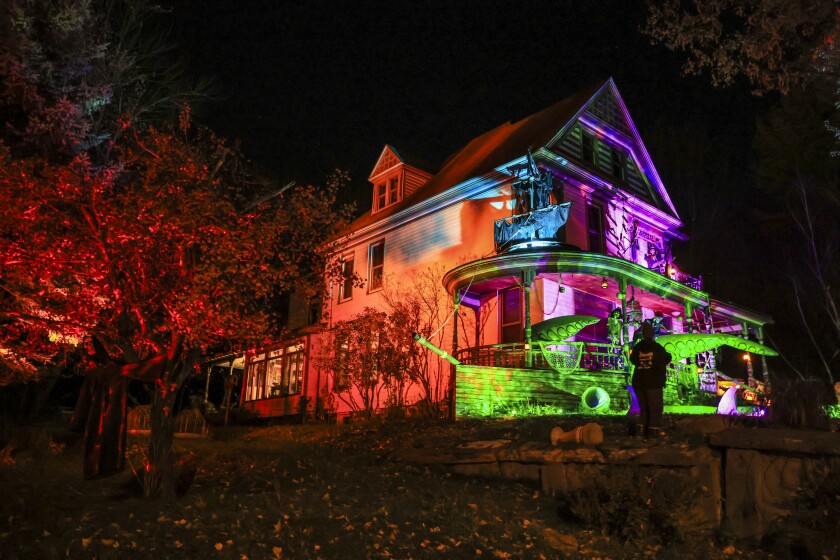 Photos Halloween spirit haunts West Duluth Duluth News Tribune