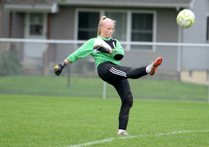 100219.S.WCT.Willmar GSoc-3.jpg