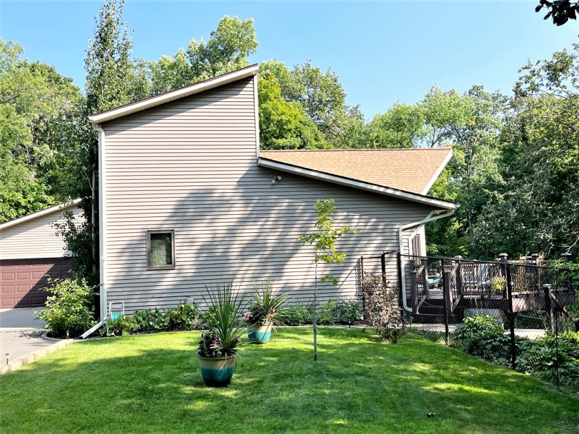 side view home (EDITED).jpg