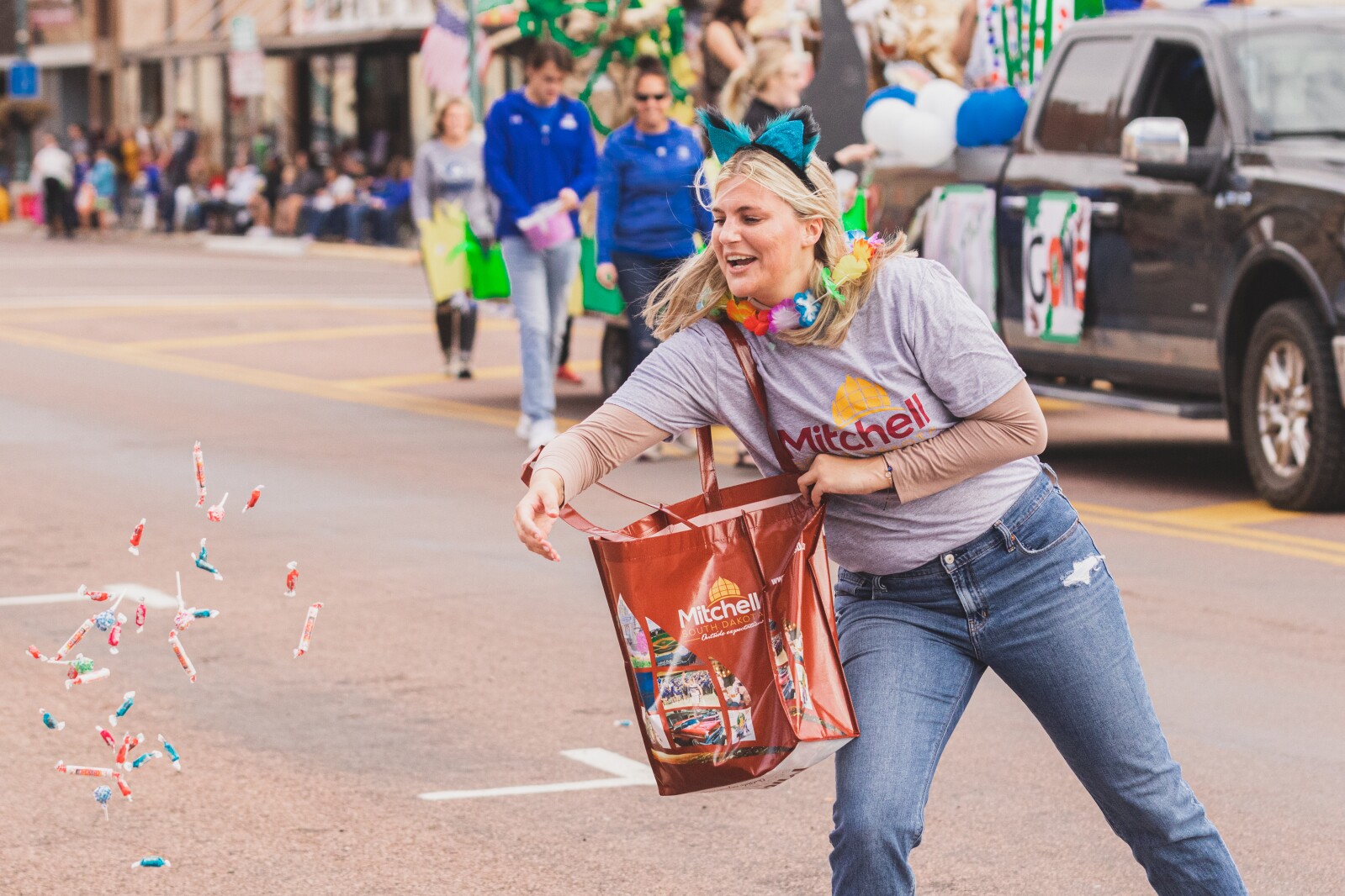 10-1-22DWUBlue&WhiteDaysParade-38.jpg