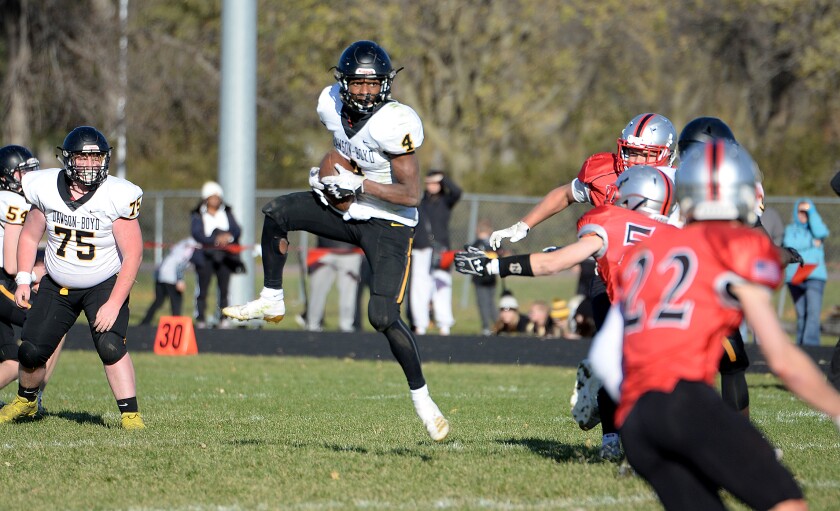 102819.S.WCT.DB Football-1.jpg