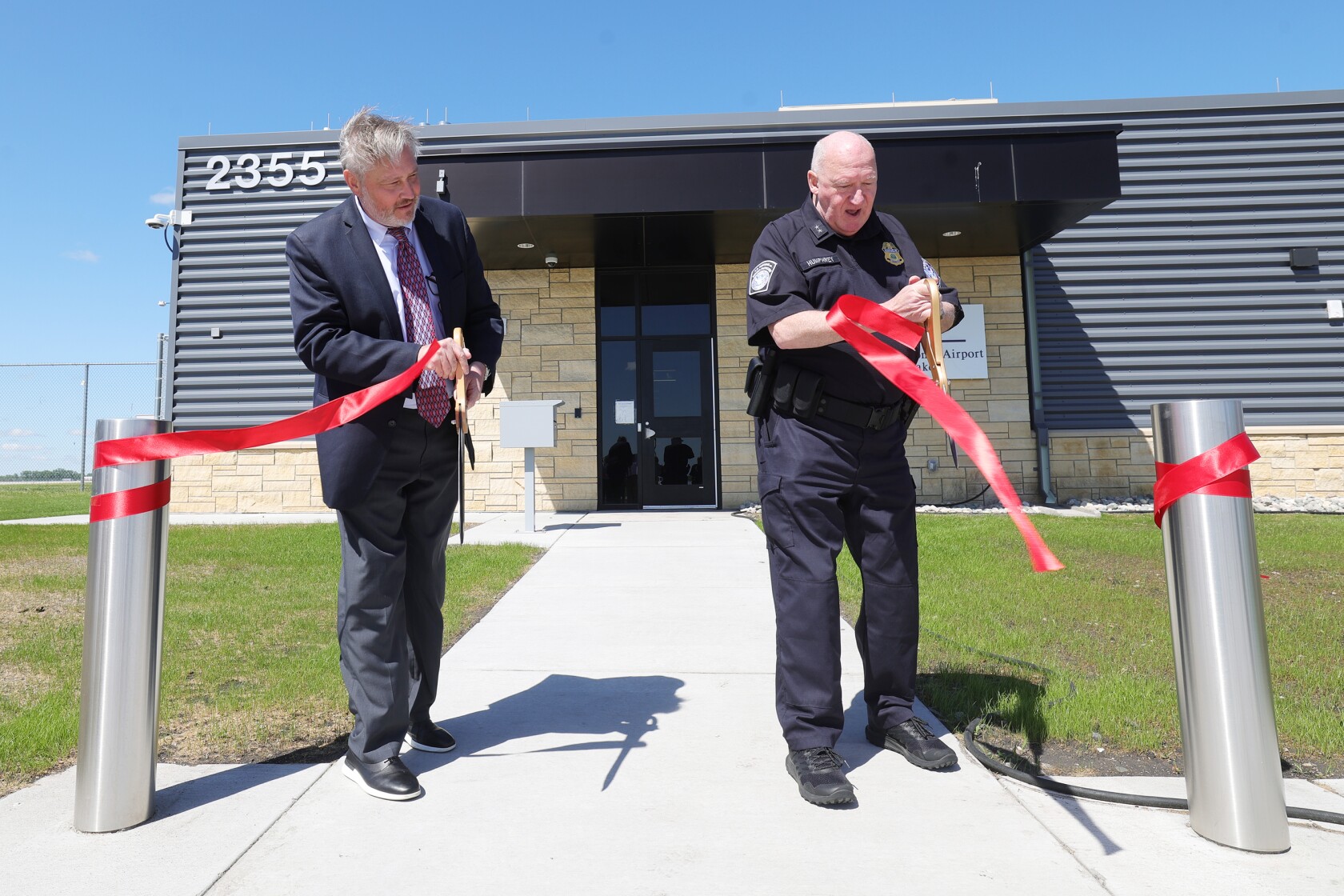 Grand Forks Regional Airport Authority cuts ribbon for new general ...