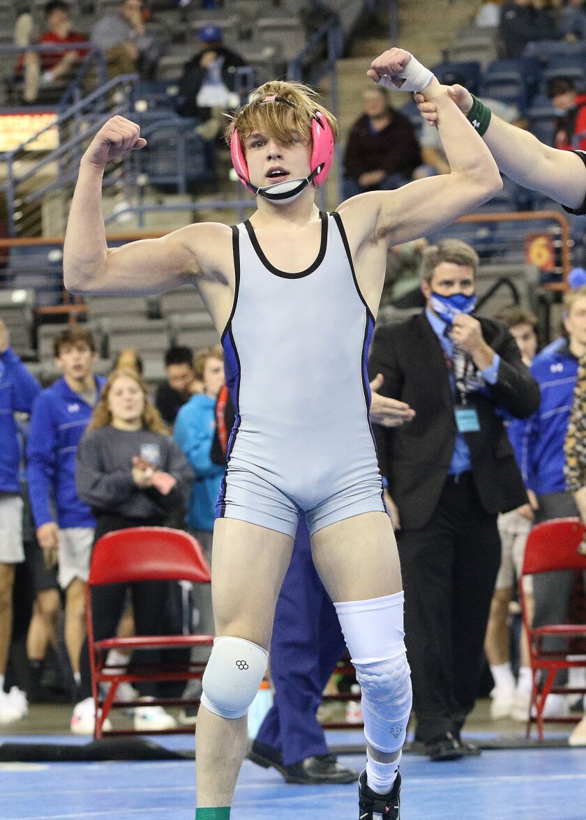 Logan Graf Rapid City Stevens wrestling.jpg