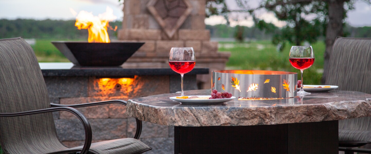 outdoor dining area.jpg