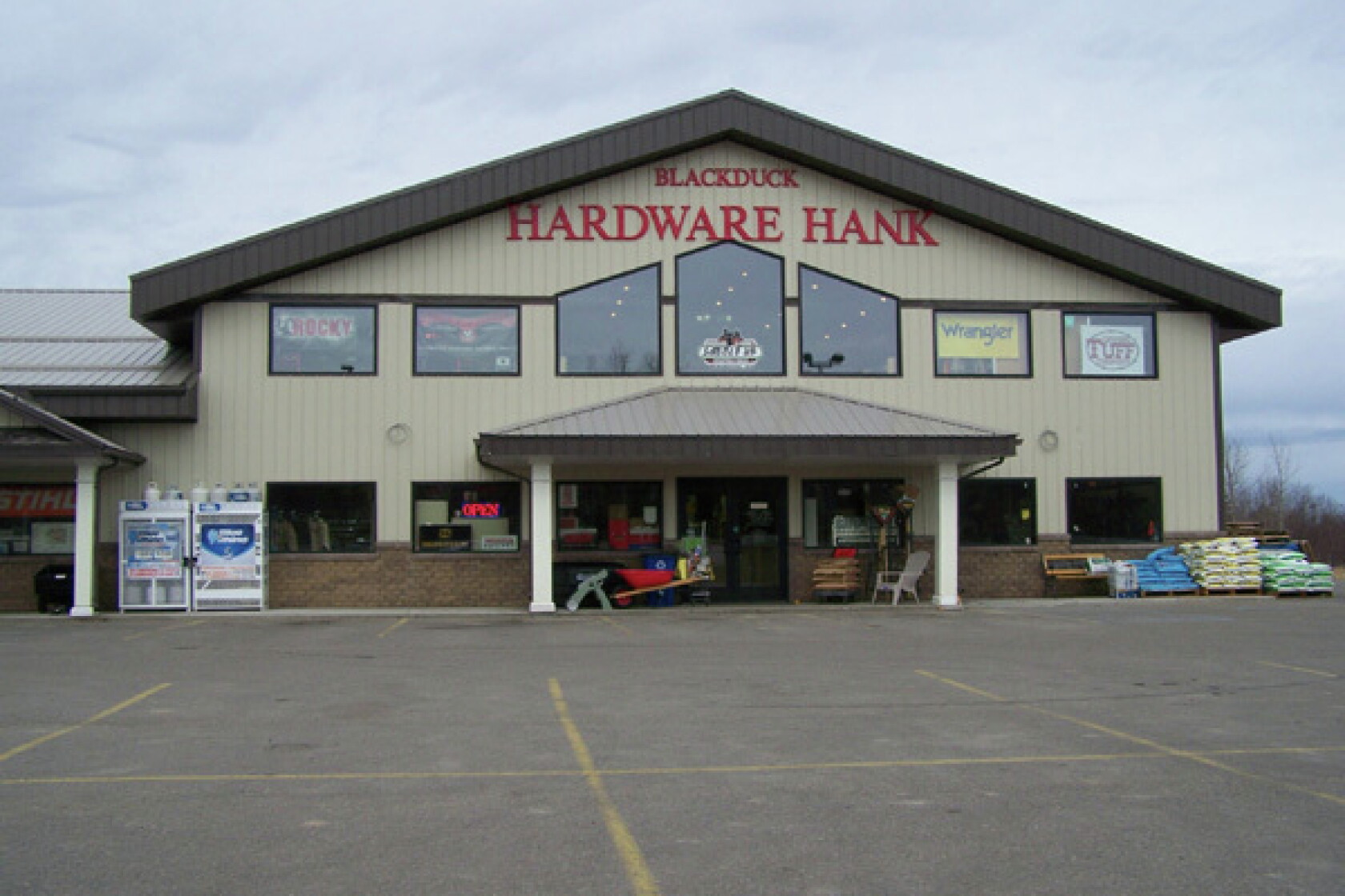 Hardware Hank is Business of the Week