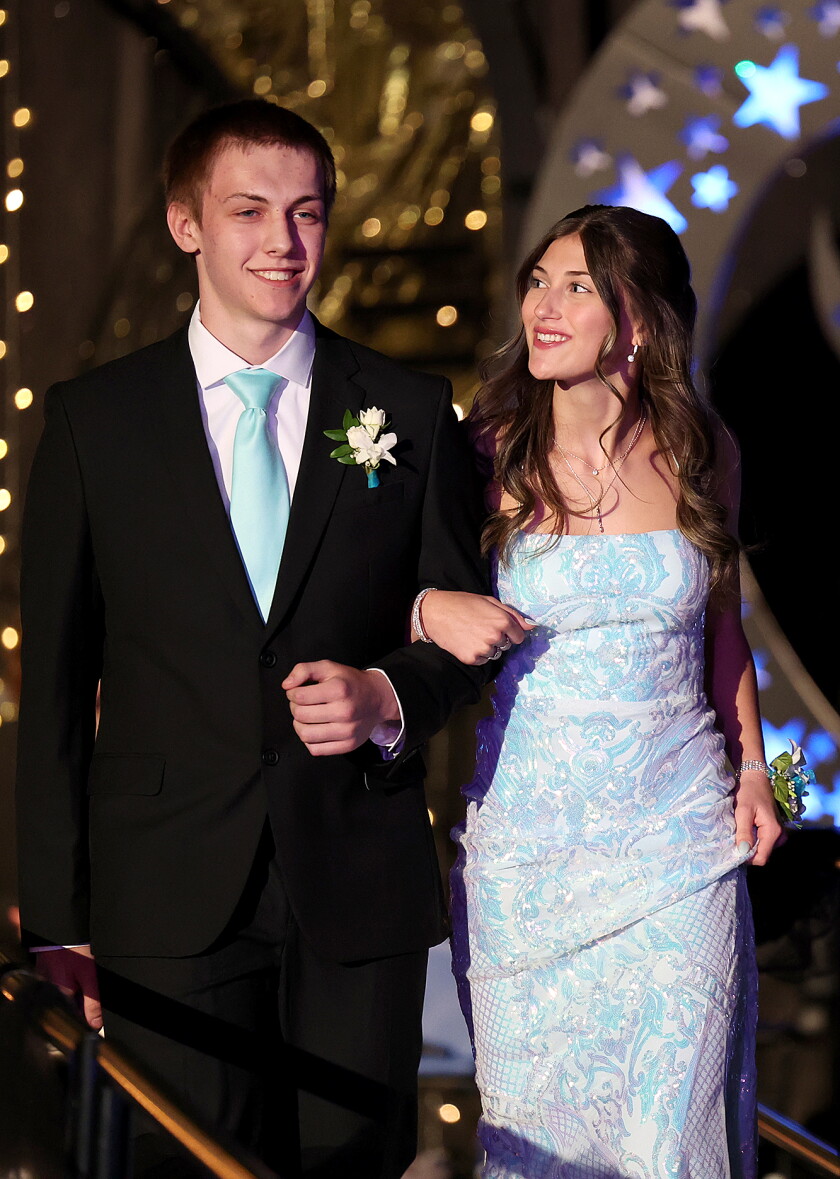 Prom Forum Photos: Memories made at Superior prom - Superior Telegram | News ...