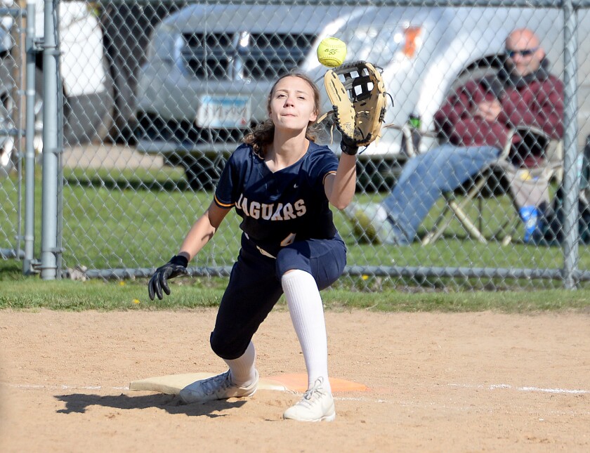 051121.S.WCT.RCW softball Adrianna Molenaar.jpg