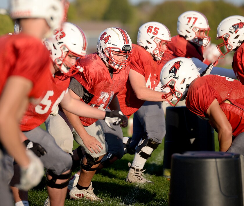 101321.S.WCT.Willmar OLine Strey.jpg
