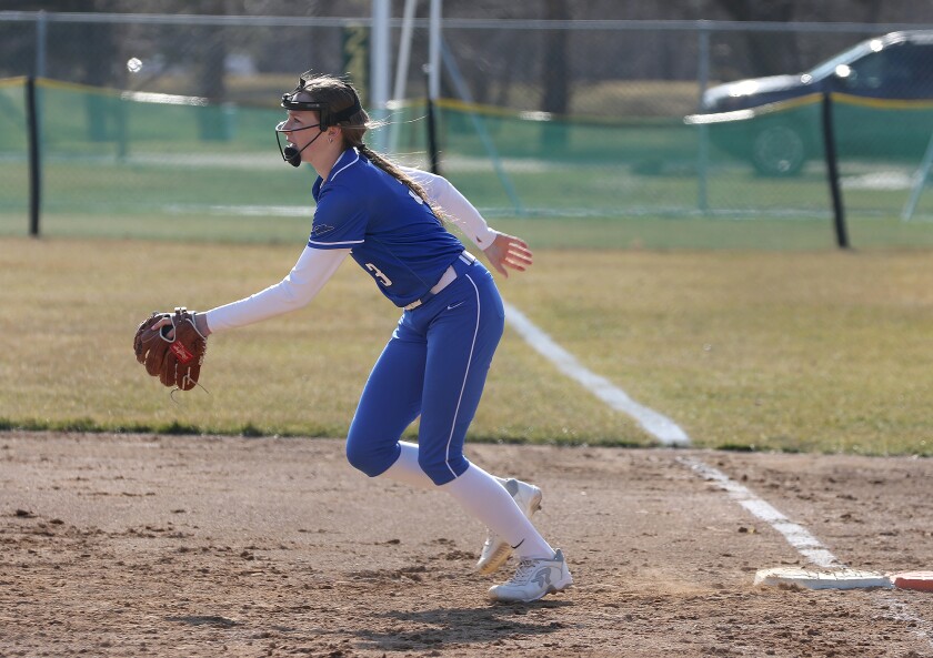 jhs softball nold at first two 042622.jpg