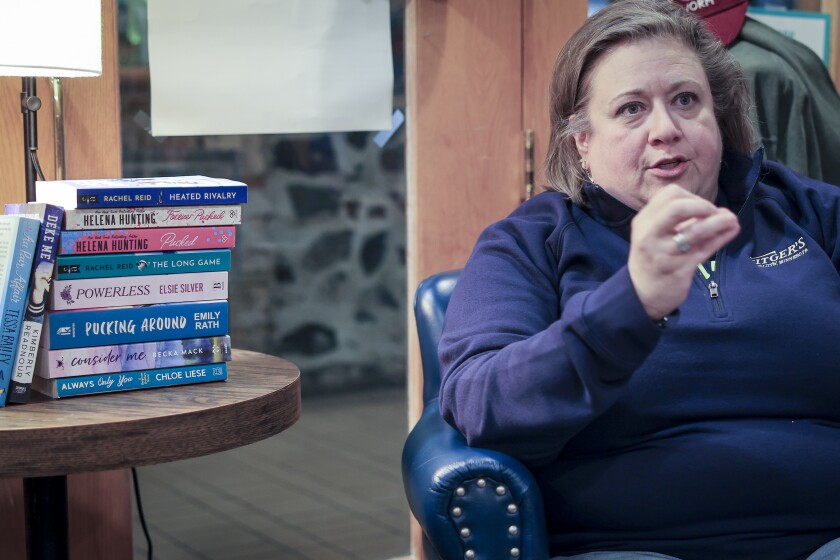 women talking about books