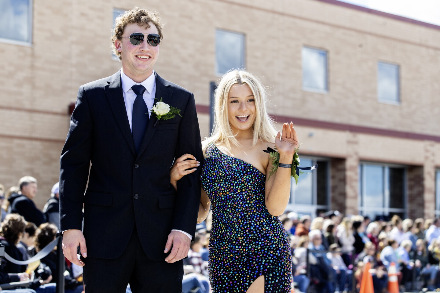 Prom Forum Photos: New London-Spicer students shine at prom grand march - West ...