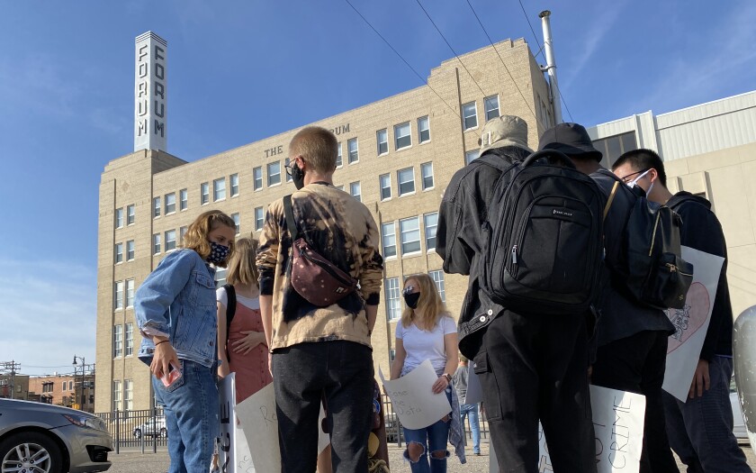 092520.N.FF.FORUMPROTEST.2