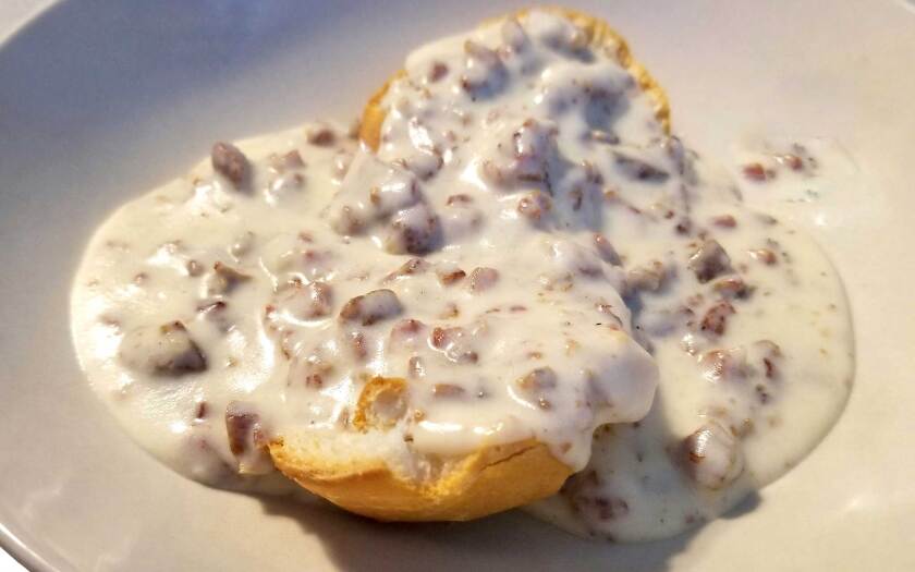 011022-sausage-gravy-shutterstock.jpg