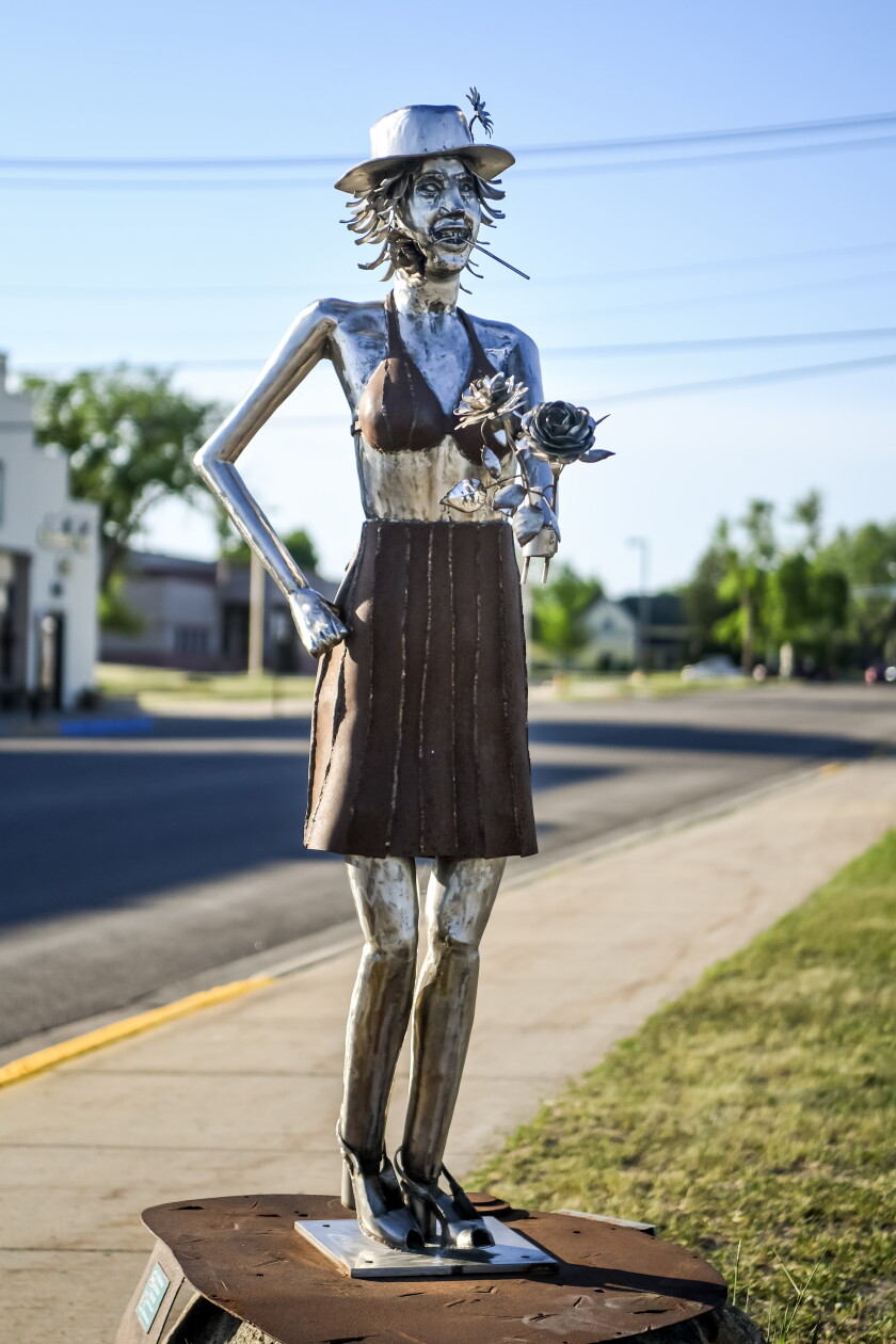 061726.N.BP.SCULPTUREWALK - Flower power.jpg