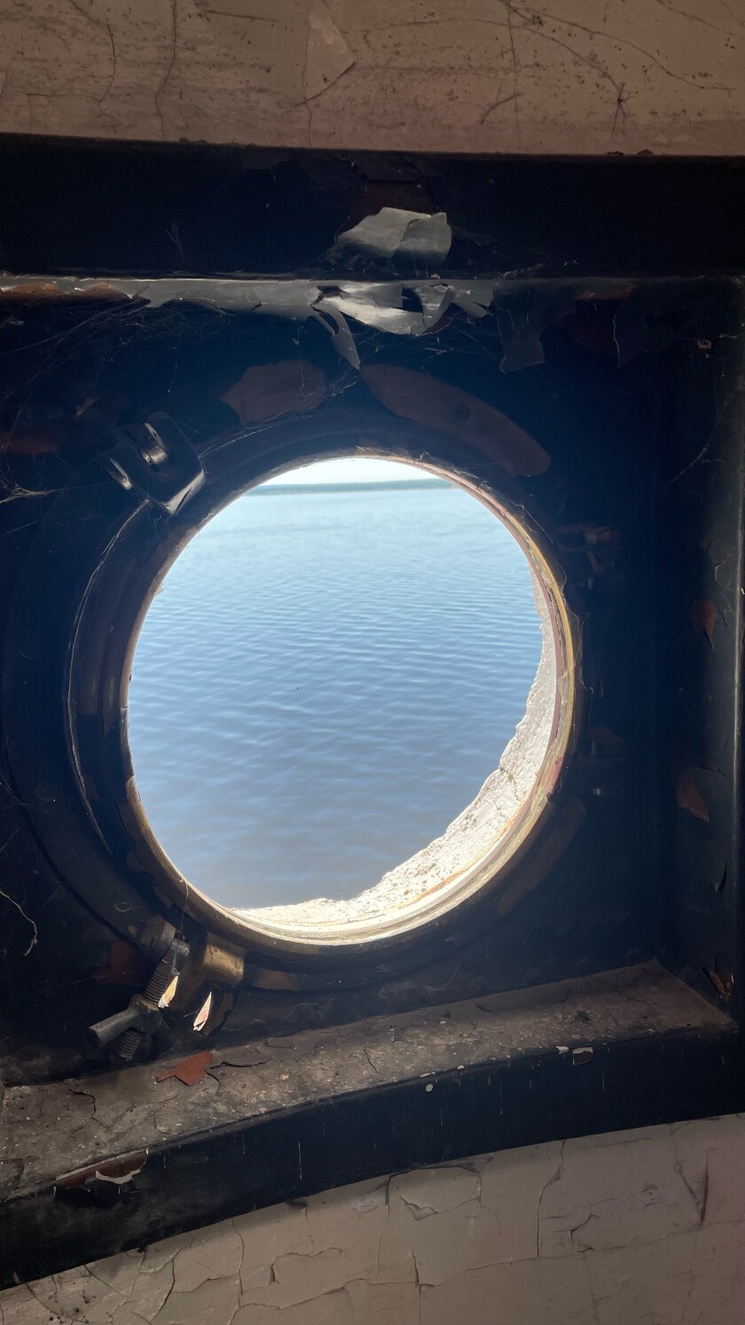 081622.N.ST.Lighthouse porthole.jpg