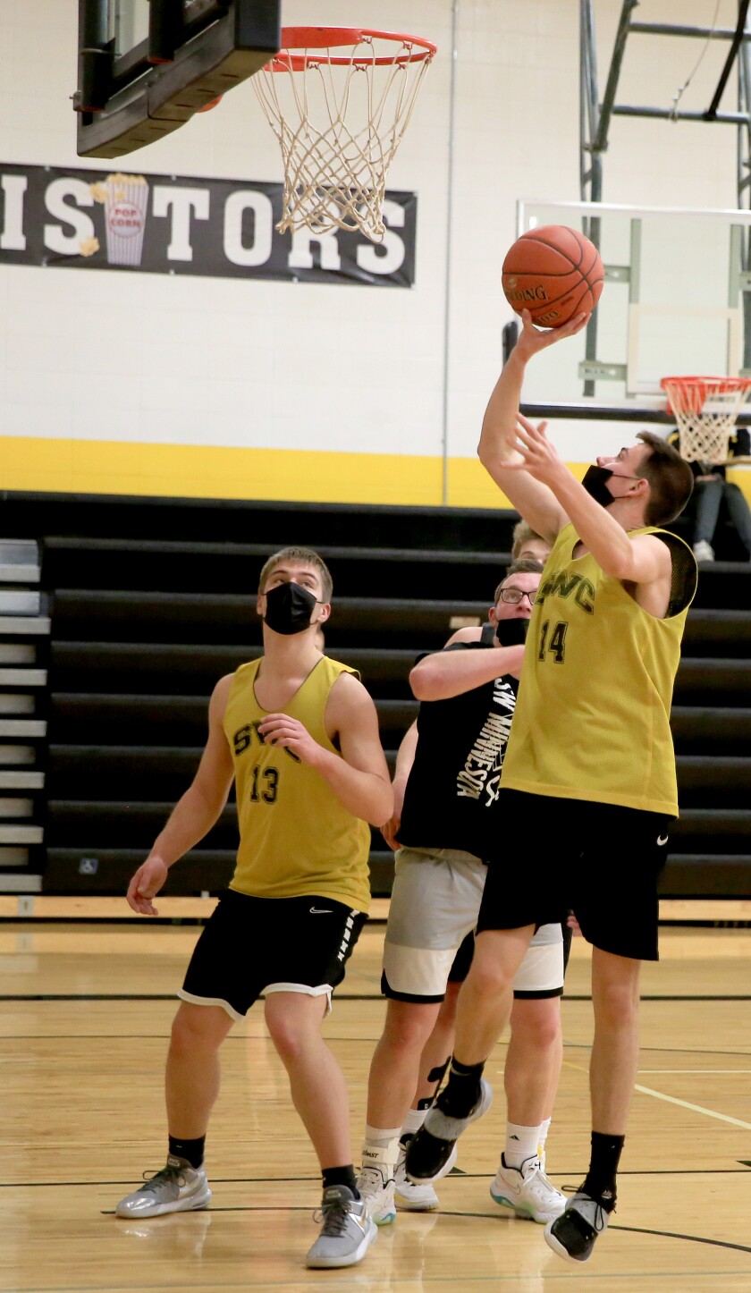 021721 N DG Southwest Minnesota Christian Basketball Pratice S2jpg.jpg