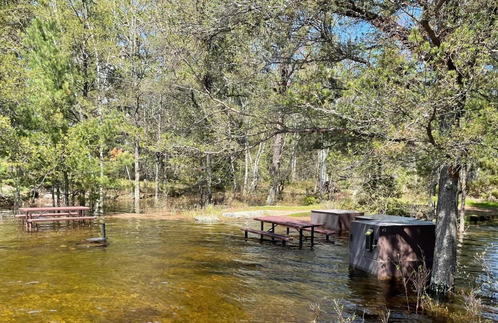 Koochiching County evacuation checkin point to move Sunday, road to